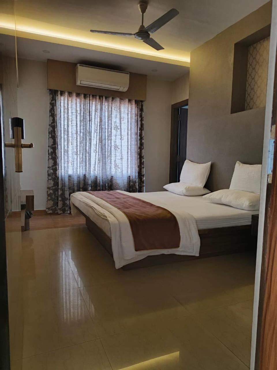 Jaanki Farms & Resorts Jorhāt Eksteriør bilde